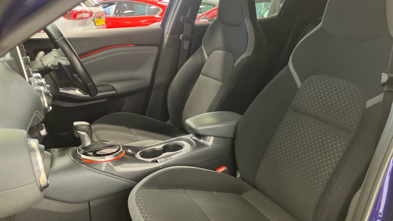 Nissan Juke 1.0 DiG-T N-Connecta 5dr DCT Petrol Hatchback